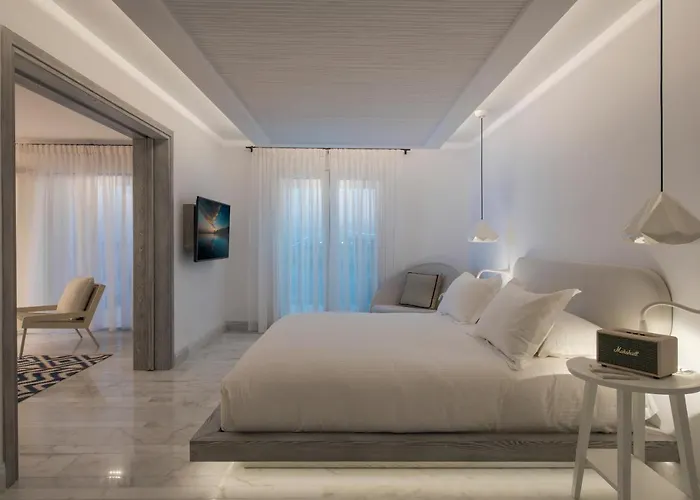 Mykonos Riviera & Spa, A Member Of Small Luxury Of The World מלון 5*