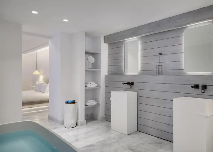 מלון Mykonos Riviera & Spa, A Member Of Small Luxury Of The World טורלוס